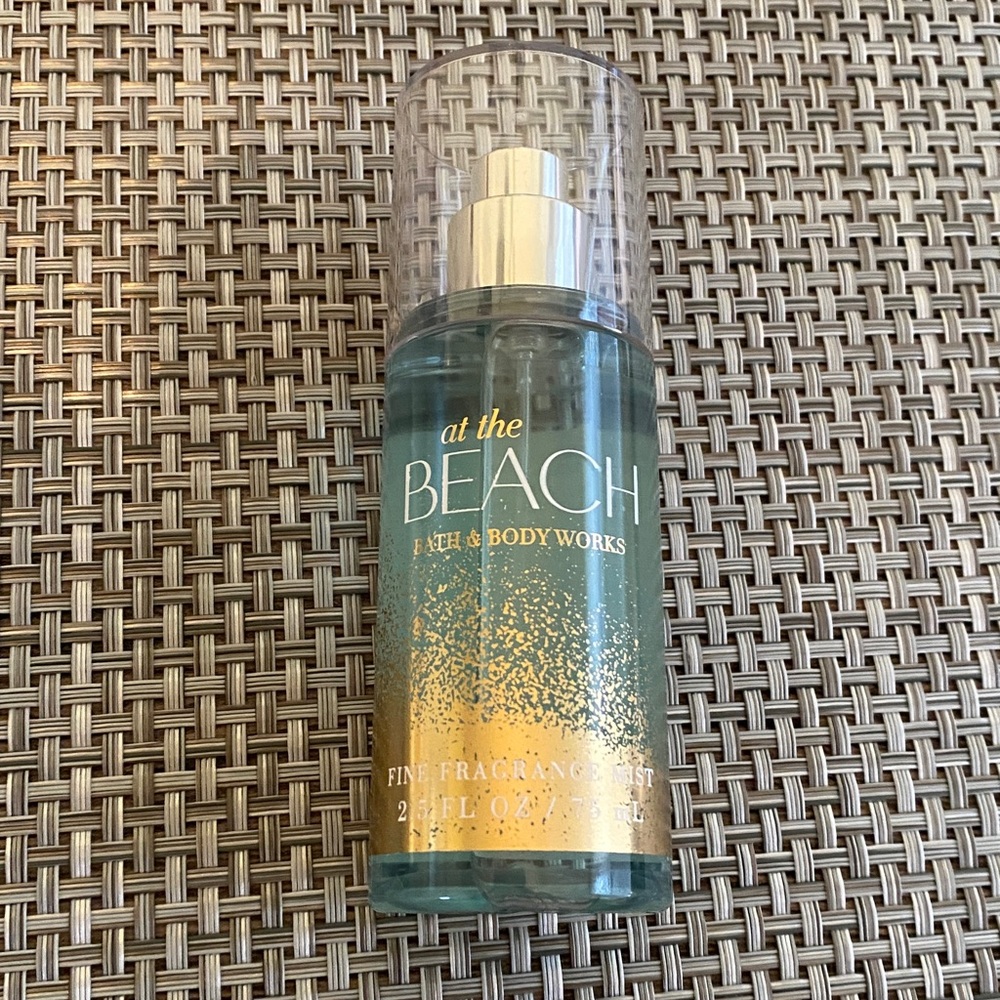 Bath & Body Works At The Beach Bath & Body Set - Aqua and Gold Travel Size - Picture 6 of 11